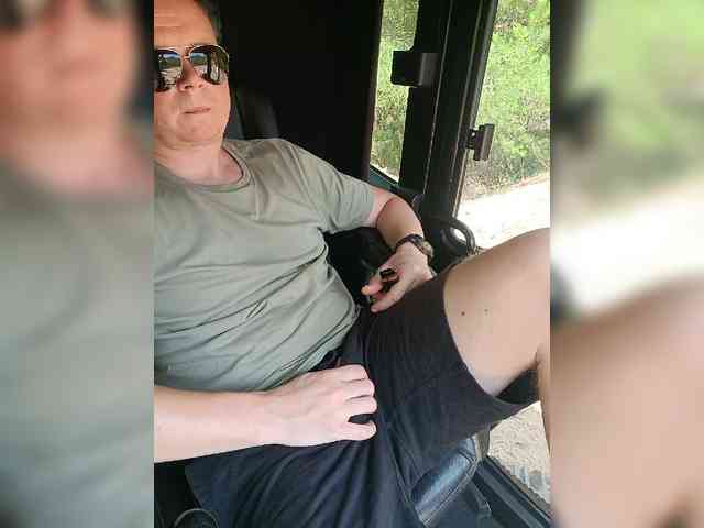 Bigdickk52 Sex Cam Show