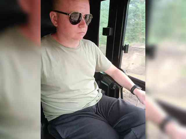 Bigdickk52 Sex Cam Show