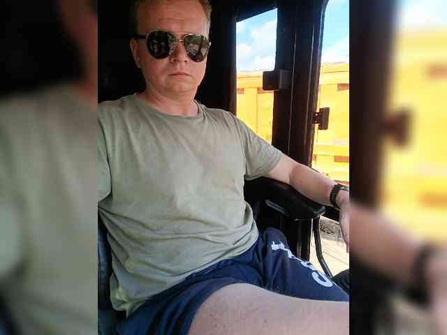 Bigdickk52 Live Webcam on BongaCams
