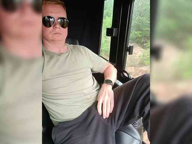 Bigdickk52 Sex Cam Show