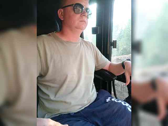 Bigdickk52 Live Webcam on BongaCams