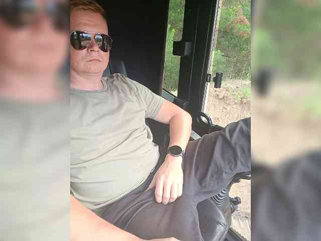 Bigdickk52 Sex Cam Show