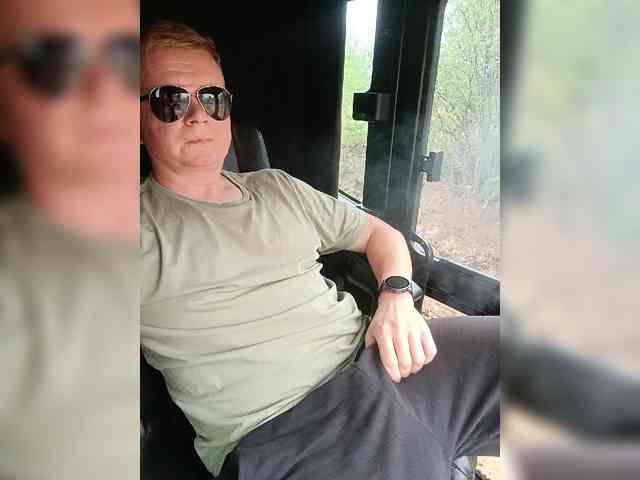 Bigdickk52 Sex Cam Show