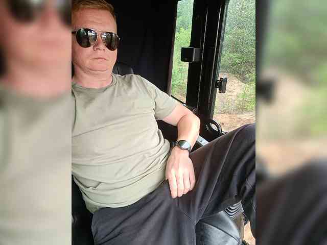 Bigdickk52 Sex Cam Show