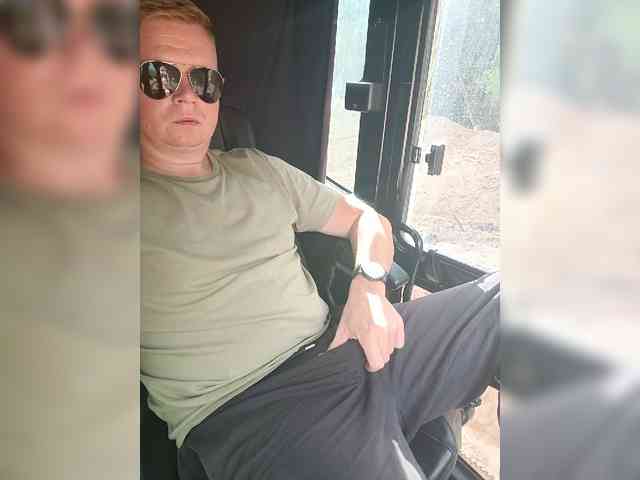 Bigdickk52 Sex Cam Show