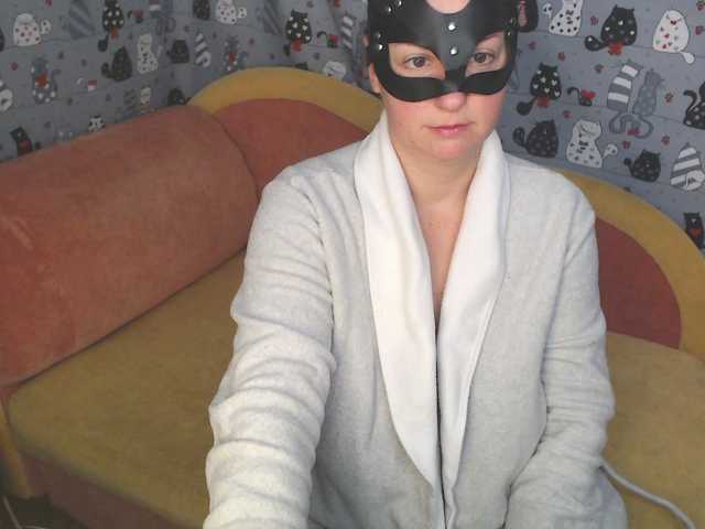GoldenFisha, en directo ahora en BongaCams
