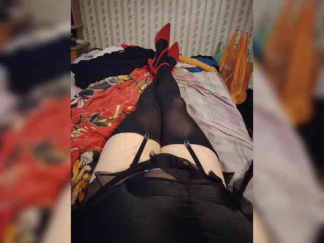 Julia51a's cam show statistics and live stream