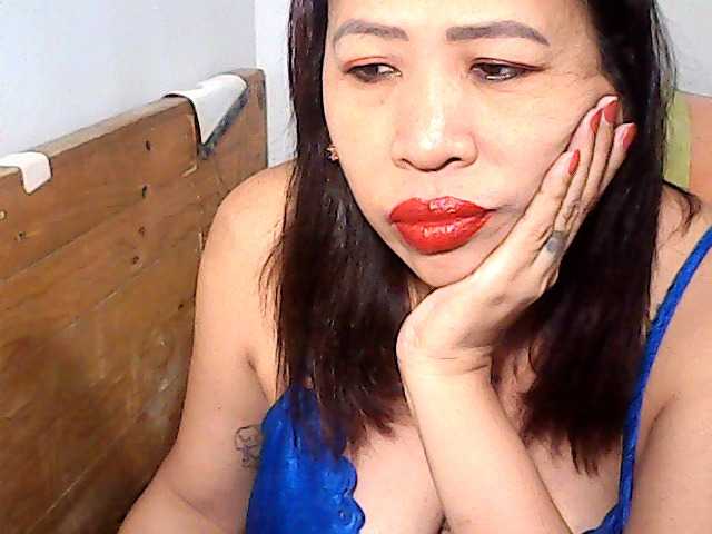 holygurly69 live cam on BongaCams