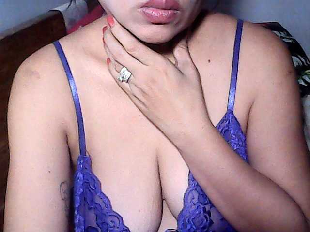 holygurly69 live cam