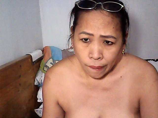 holygurly69 live cam on BongaCams