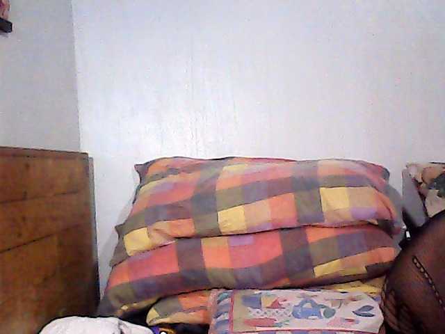 holygurly69 live cam on BongaCams