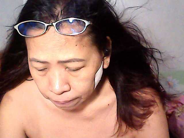 holygurly69 live cam on BongaCams