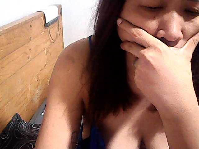 holygurly69 live cam on BongaCams