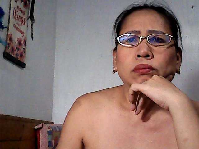 holygurly69 live cam on BongaCams