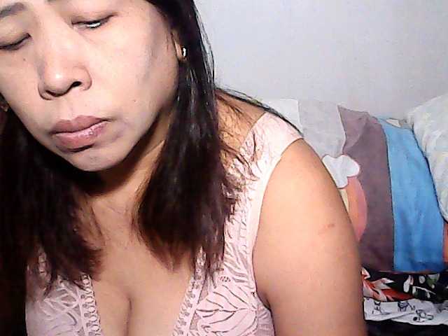 holygurly69 live cam on BongaCams