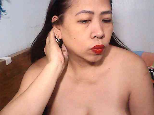 Model: Holygurly