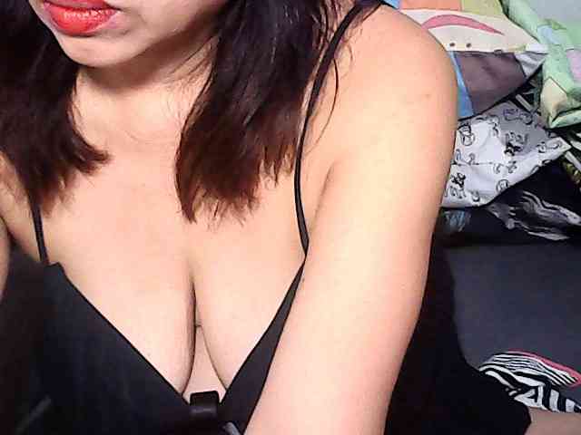 Holygurly webcam