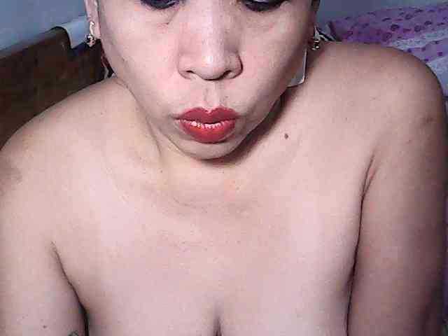 Holygurly webcam