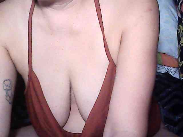 Holygurly webcam