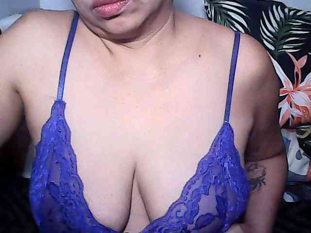 Holygurly webcam