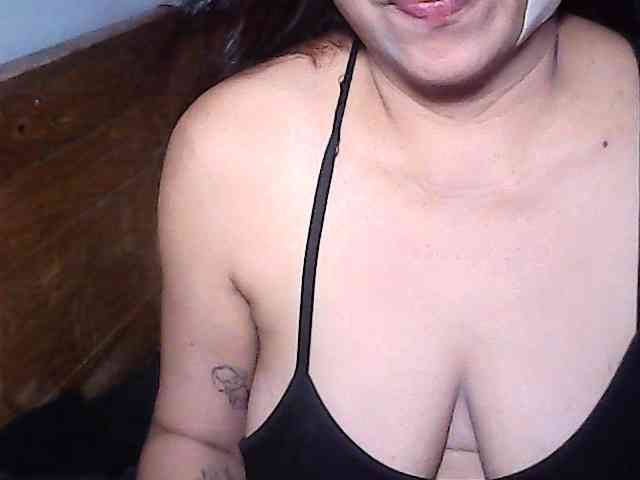 Holygurly webcam