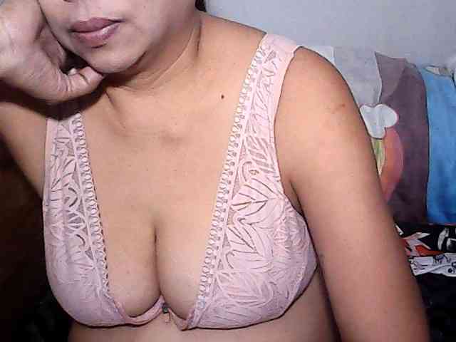 Holygurly webcam