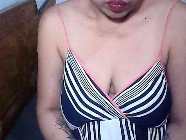 Holygurly webcam
