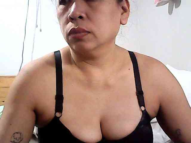 Holygurly webcam