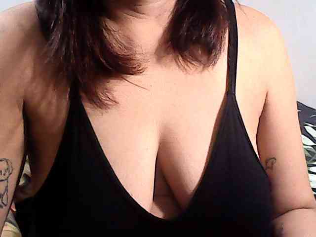Holygurly webcam