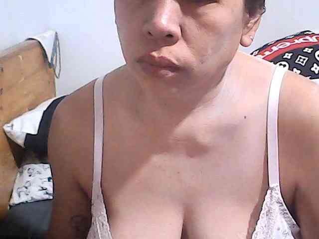 Holygurly webcam