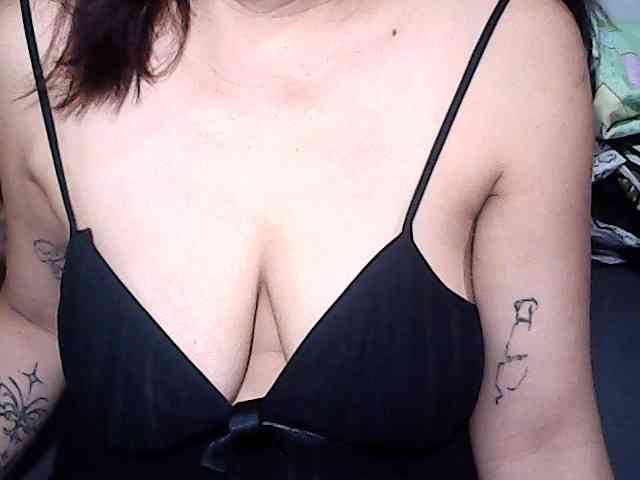 Holygurly webcam