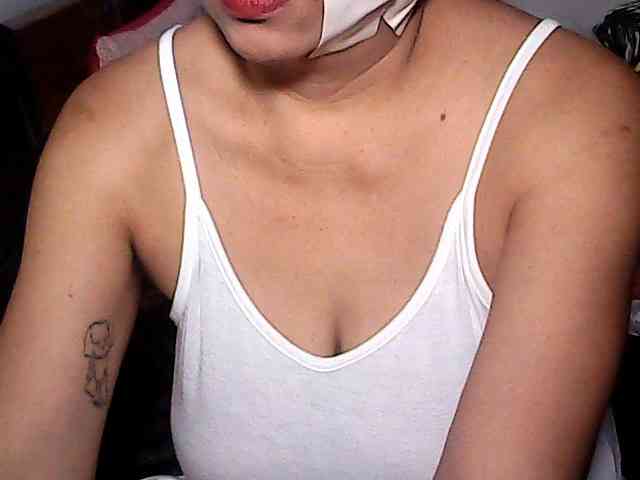 Holygurly webcam