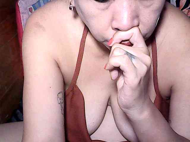 Holygurly webcam
