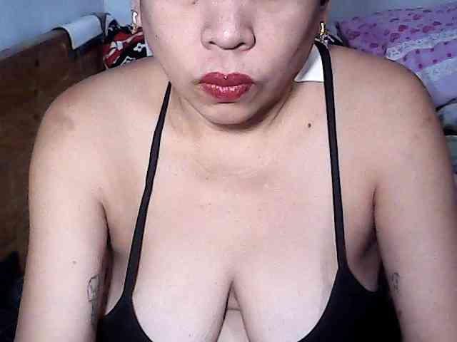 Holygurly webcam