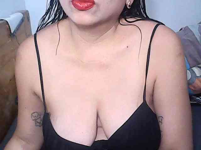 Holygurly webcam
