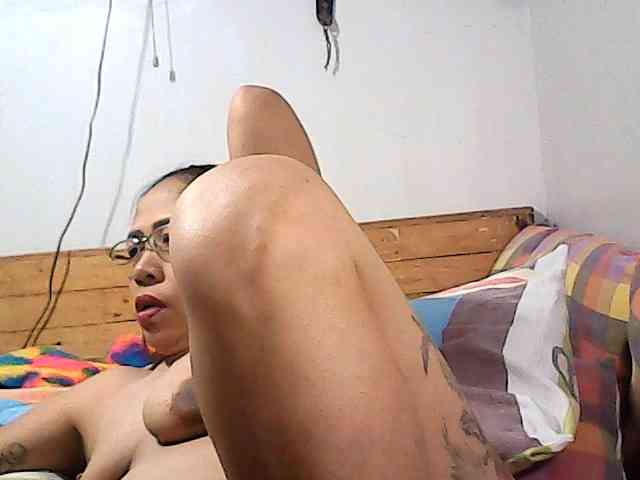 Holygurly webcam