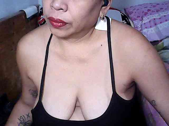 Holygurly webcam