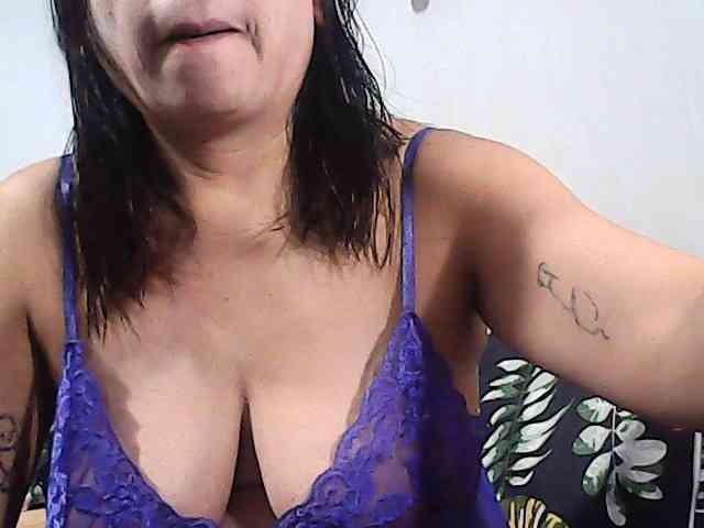 Holygurly webcam
