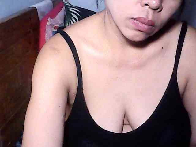 Holygurly webcam
