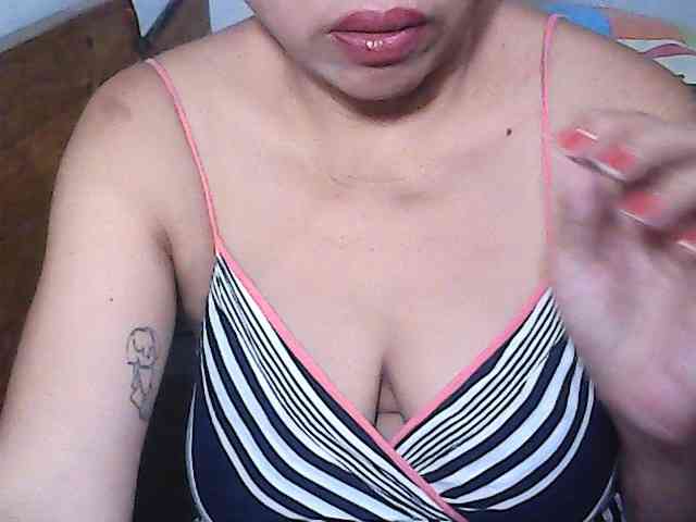 Holygurly webcam