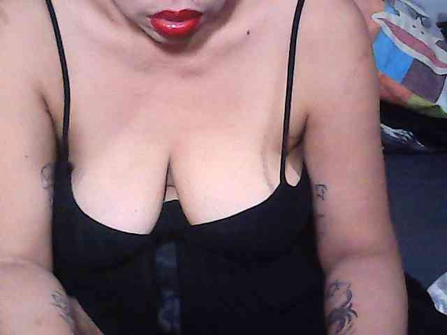 Holygurly webcam