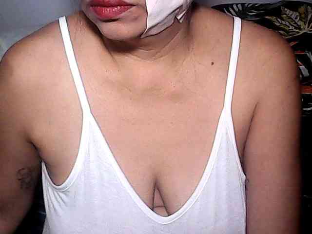Holygurly webcam