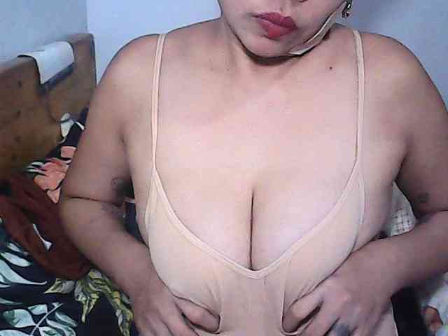 Holygurly webcam