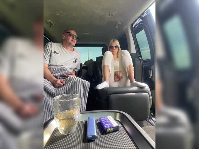 DonorDi's BongaCams show and profile