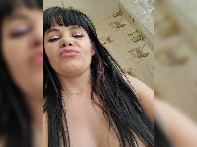 MollyDave's BongaCams profile