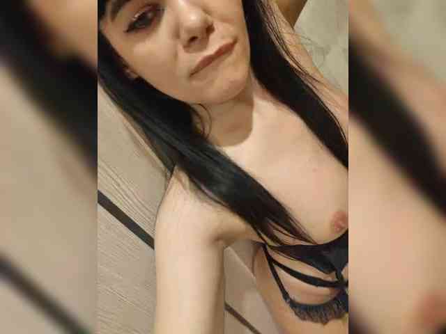 Модель: MollyDave
