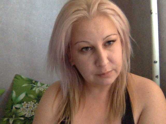 Ipina13 live cam on BongaCams