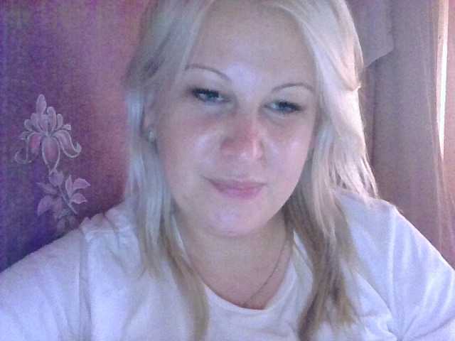 Ipina13 live cam on BongaCams