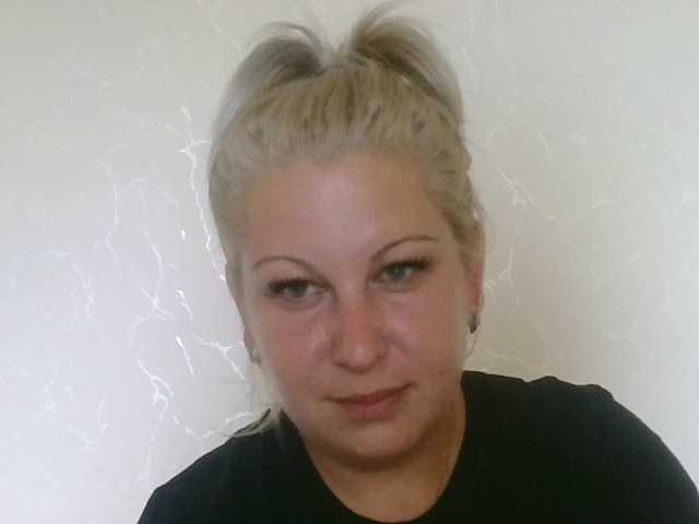 Ipina13 live cam on BongaCams