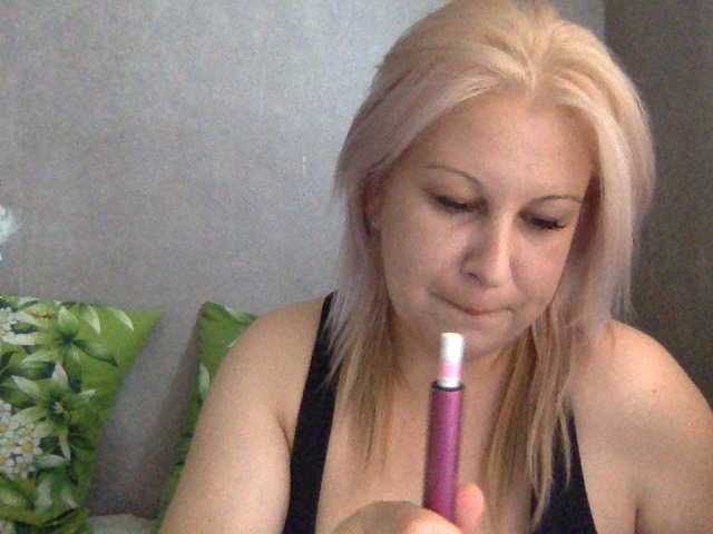 Ipina13 live cam on BongaCams